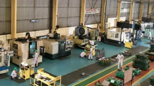 CNC machining facility with multiple machines used to evaluate capacity for custom part quotes